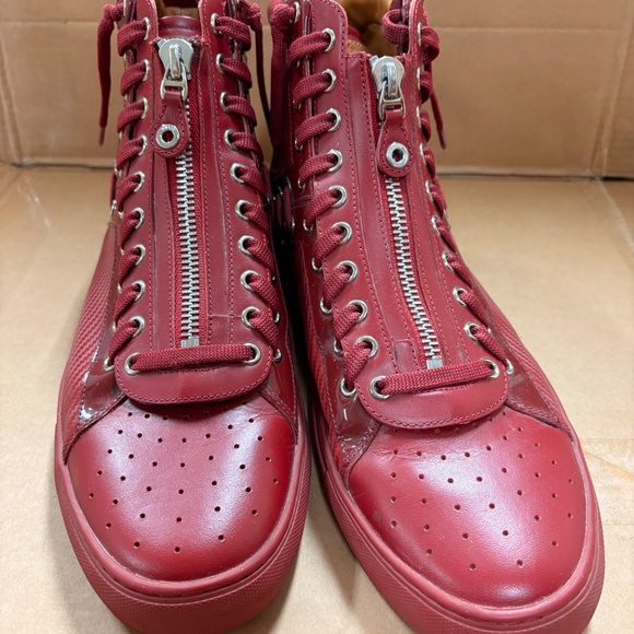 Bally HEKEM/ 235 Garnet Calf Laminated Top Sneakers with Zipper - Picture 2 of 6